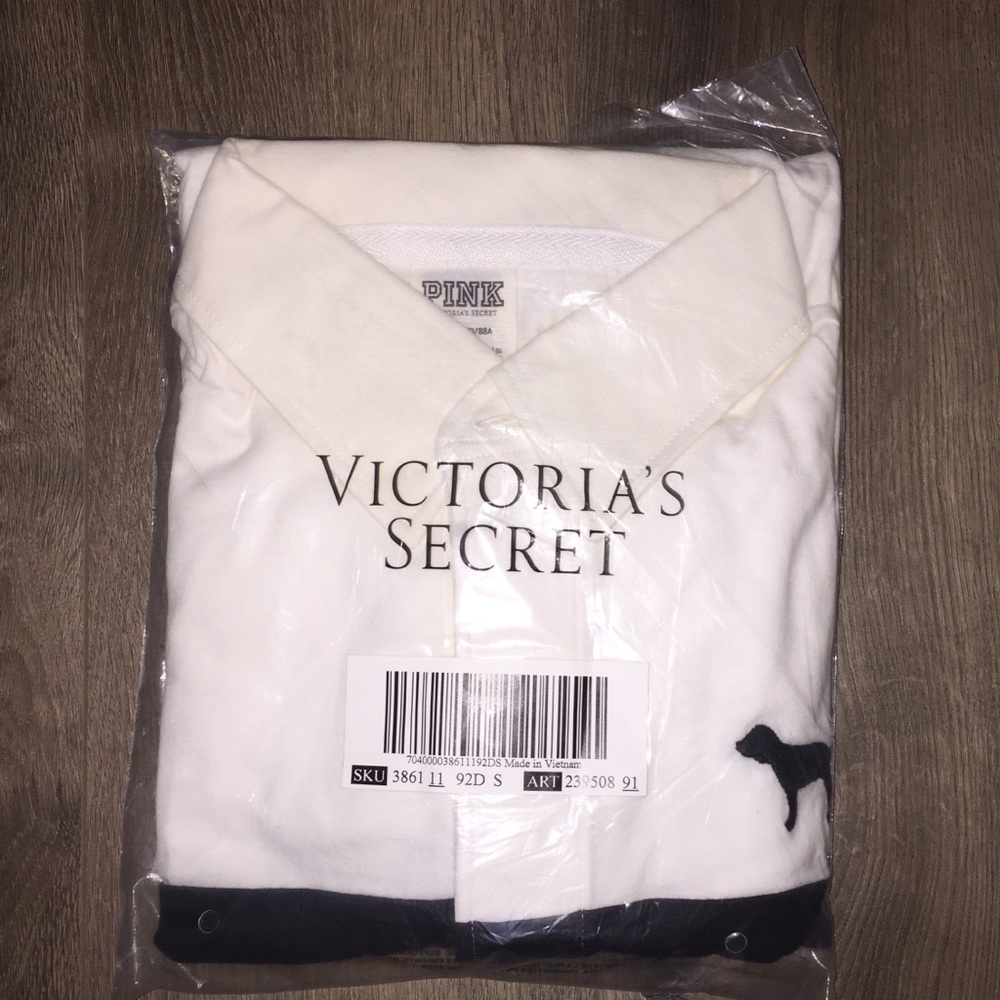 NWT/NIB VS PINK Rugby Pullover - Picture 2 of 6